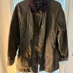 Barbour Women’s Classic Beadnell Jacket